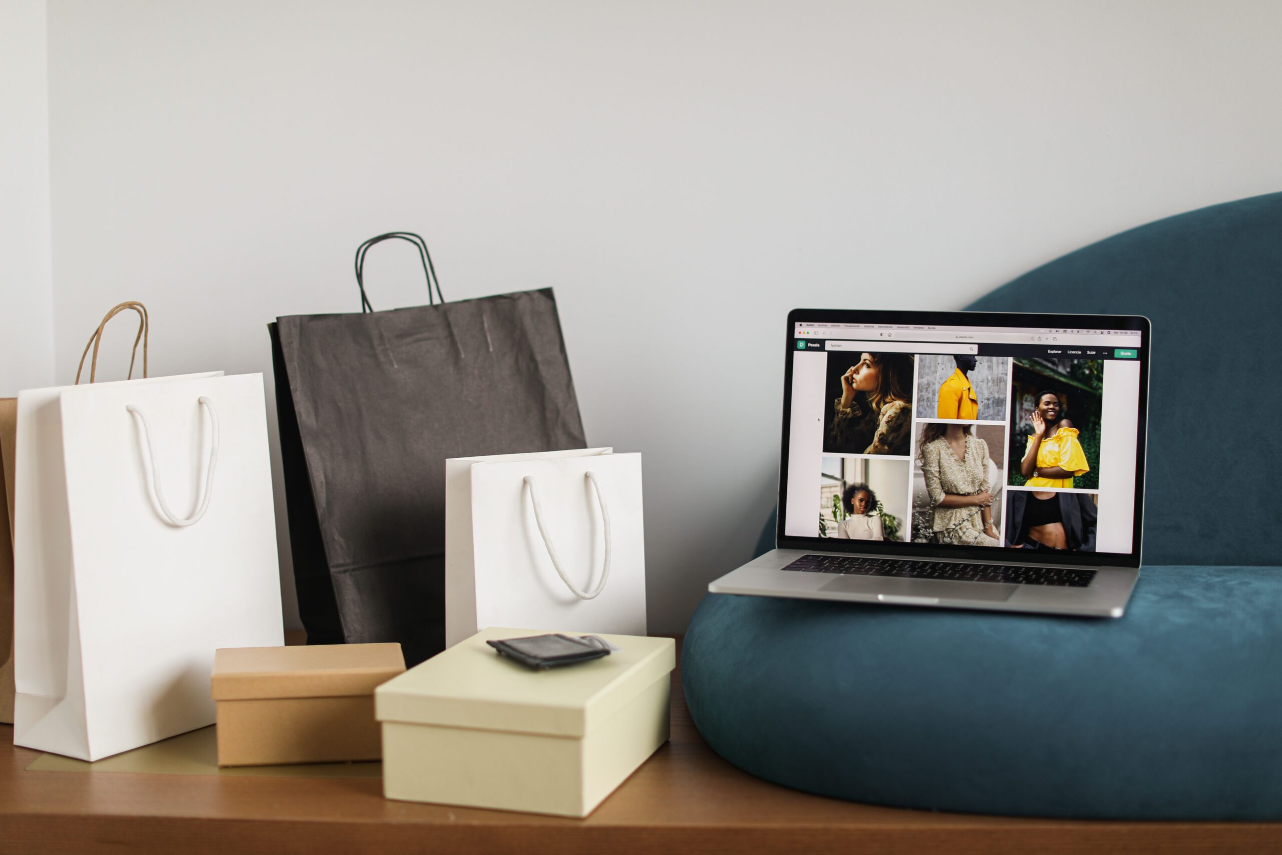 pexels-cup-of-couple-6956915 Online Marketplaces Reporting Sellers to HMRC